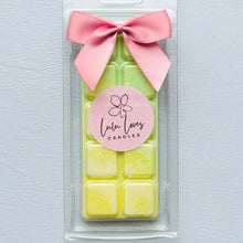 Load image into Gallery viewer, Daffodil &amp; Vanilla Flower Scented Wax Melt